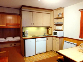 Studio cabine au pied des pistes - 4 pers, balcon, ascenseur - FR-1-771-71 Les Adrets